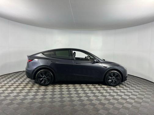2025 Tesla Model Y Long Range Dual Motor Rear-Wheel Drive