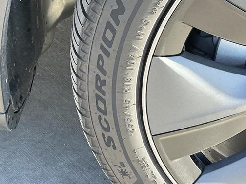 2025 Tesla Model Y Long Range Dual Motor Rear-Wheel Drive