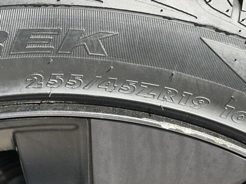 2025 Tesla Model Y Long Range Dual Motor All-Wheel Drive