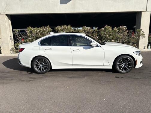 2020 BMW 330 330i