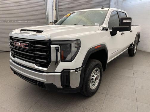 Summit White 2024 GMC Sierra 2500 Pro