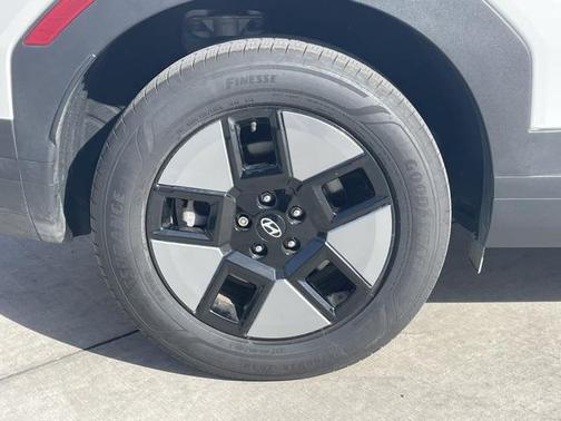 2025 Hyundai SANTA FE SEL 2.4