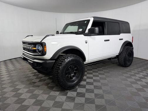 Oxford White 2025 Ford Bronco Big Bend
