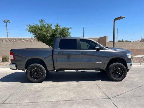 Granite Crystal Metallic Clearcoat 2021 RAM 1500 Big Horn/Lone Star
