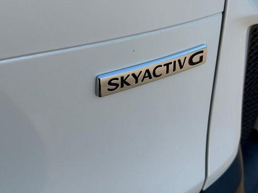 Wind Chill Pearl 2024 Mazda CX-50 2.5 S Preferred Package