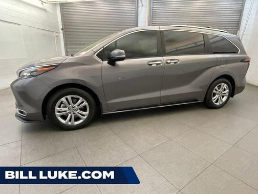 Predawn Gray Mica 2024 Toyota Sienna Platinum