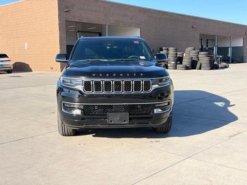 Diamond Black Crystal Pearlcoat 2024 Jeep Wagoneer Series I 4x4