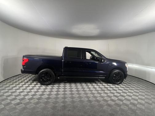 2022 Ford F-150 Lightning Platinum