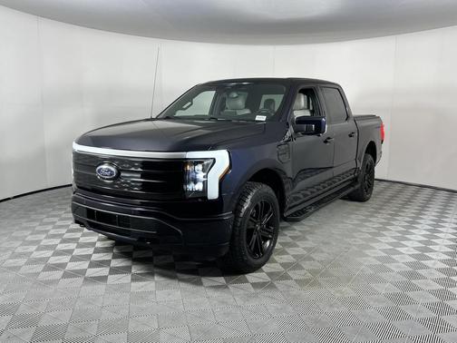 2022 Ford F-150 Lightning Platinum
