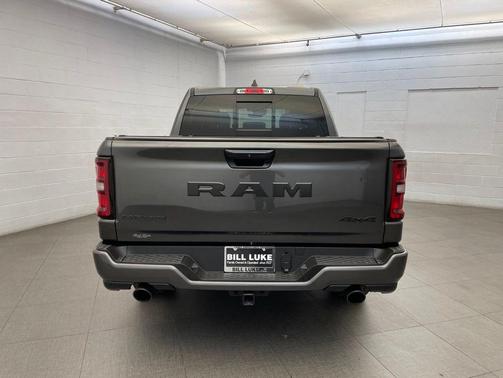Granite Crystal Metallic Clearcoat 2025 RAM 1500 Laramie