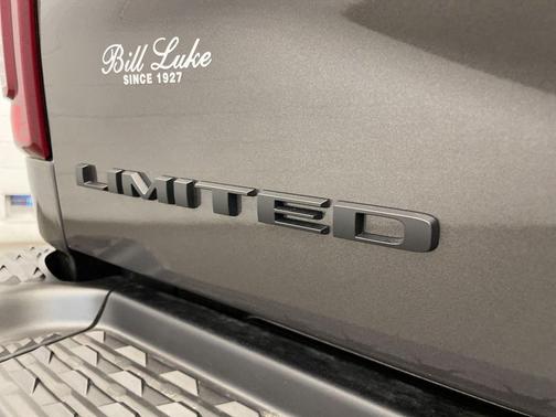 2026 RAM 3500 Limited Mega Cab 4x4 6'4' Box