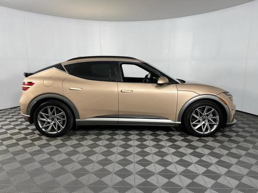 2024 Genesis GV60 Advanced AWD