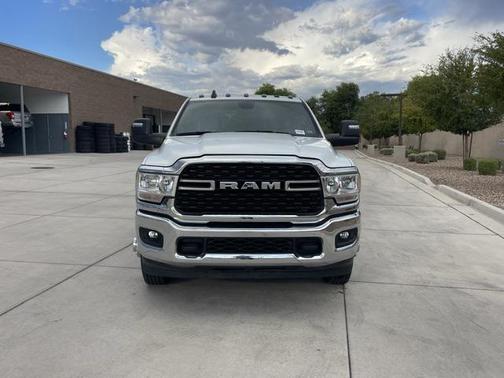 2024 RAM 3500 Big Horn Crew Cab 4x4 8' Box