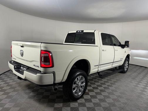 2024 RAM 2500 Limited Crew Cab 4x4 6'4' Box