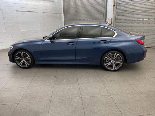 2021 BMW 330 330i