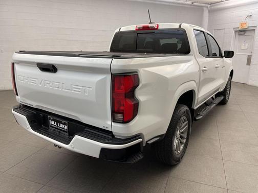 Summit White 2024 Chevrolet Colorado LT