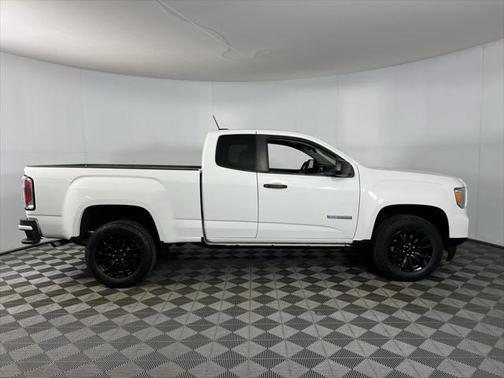 2022 GMC Canyon Elevation Standard