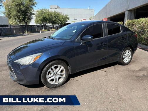 Abyss 2017 Toyota Yaris iA Base