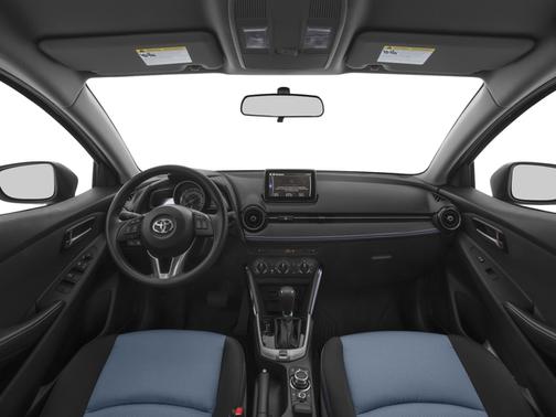 Abyss 2017 Toyota Yaris iA Base
