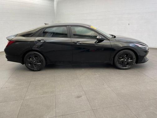 Onyx Black 2023 Hyundai ELANTRA SEL