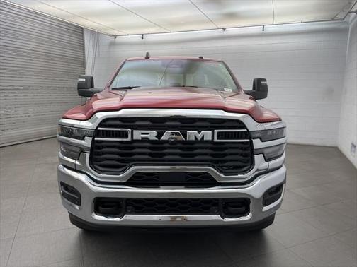 2025 RAM 3500 Tradesman Crew Cab 4x4 8' Box