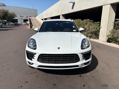 2018 Porsche Macan S