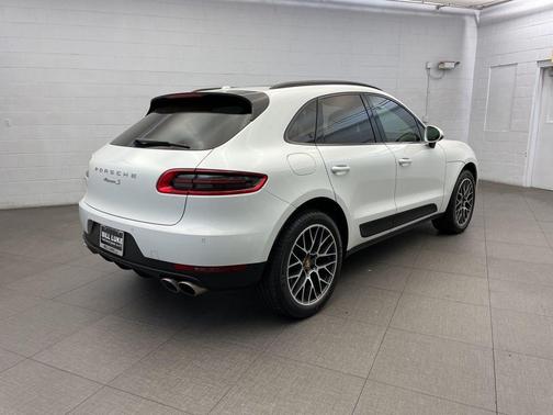 2018 Porsche Macan S