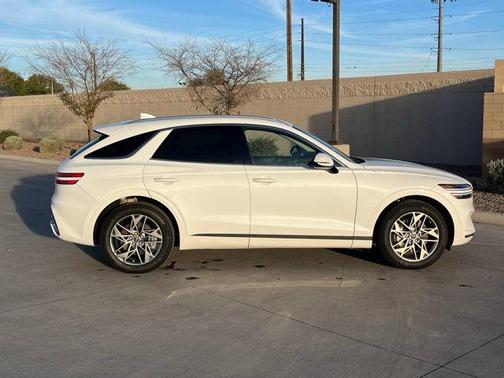 2025 Genesis GV70 2.5T AWD