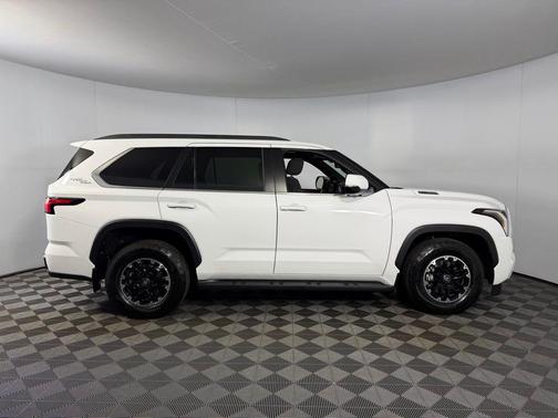 2026 Toyota Sequoia SR5