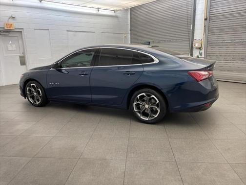 2022 Chevrolet Malibu FWD LT