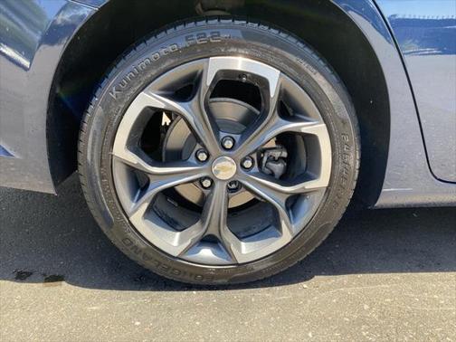 2022 Chevrolet Malibu FWD LT