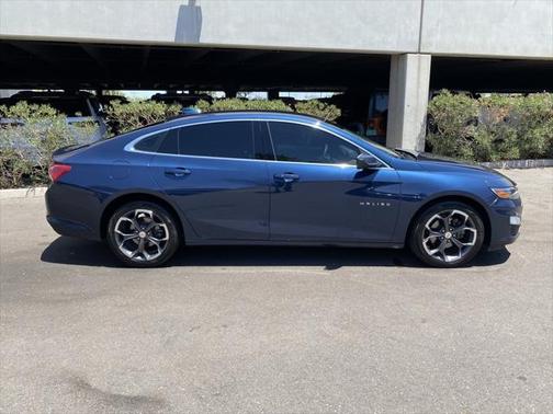 2022 Chevrolet Malibu FWD LT