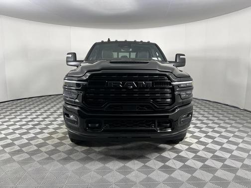 2025 RAM 3500 Limited Mega Cab 4x4 6'4' Box