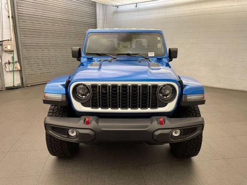 Hydro Blue Pearlcoat 2026 Jeep Gladiator Rubicon
