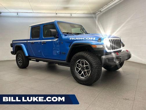 Hydro Blue Pearlcoat 2026 Jeep Gladiator Rubicon