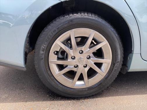 2016 Toyota Prius v Four