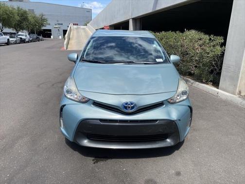 2016 Toyota Prius v Four