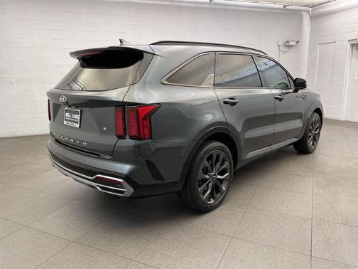 Gravity Grey 2021 Kia Sorento S
