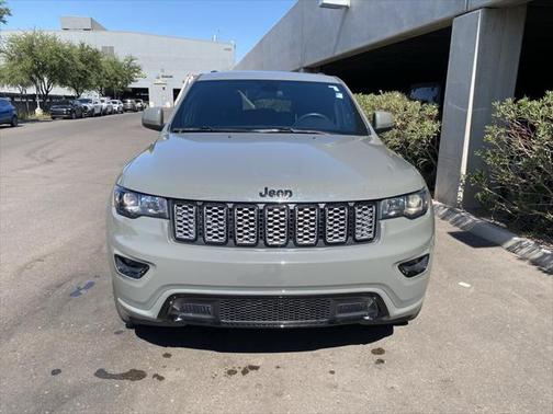 2021 Jeep Grand Cherokee Laredo