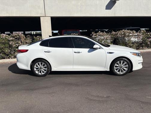2017 Kia Optima EX