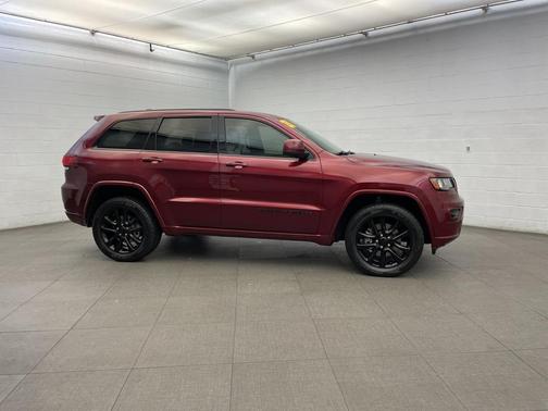 2021 Jeep Grand Cherokee Laredo
