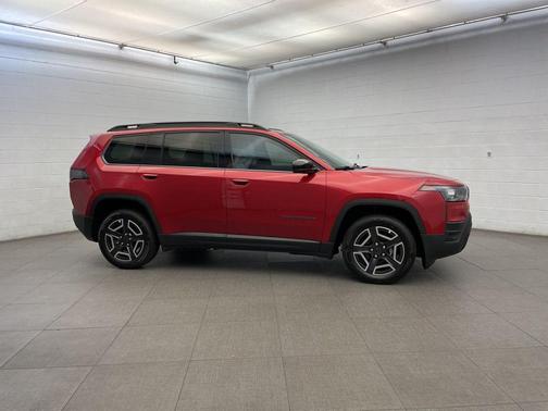 Red Hot Pearlcoat 2026 Jeep Cherokee Limited