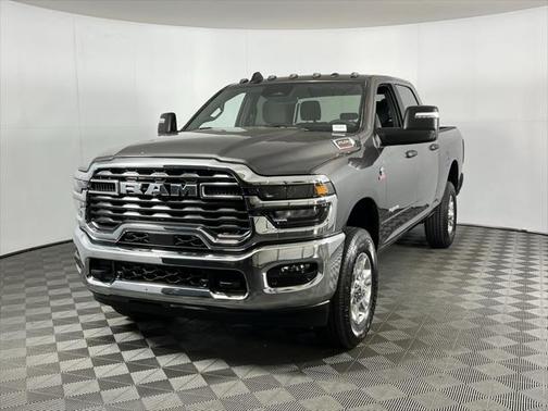 2025 RAM 2500 Big Horn Crew Cab 4x4 6'4' Box