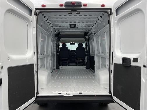 2025 RAM ProMaster 2500 Tradesman