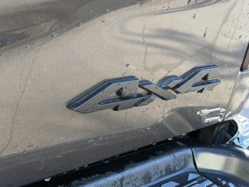 2024 RAM 3500 Laramie Crew Cab 4x4 8' Box