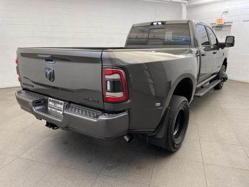 2024 RAM 3500 Laramie Crew Cab 4x4 8' Box