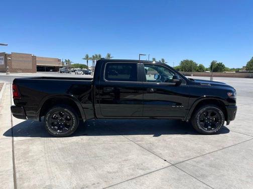 Diamond Black Crystal Pearlcoat 2025 RAM 1500 Big Horn/Lone Star