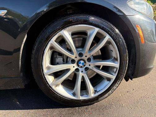 Black Sapphire Metallic 2016 BMW 535 535i