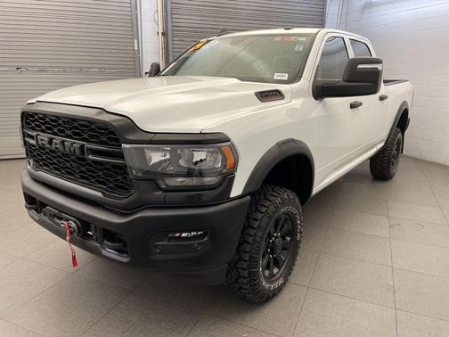 2024 RAM 2500 Tradesman Crew Cab 4x4 6'4' Box