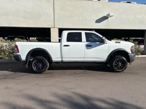 2024 RAM 2500 Tradesman Crew Cab 4x4 6'4' Box